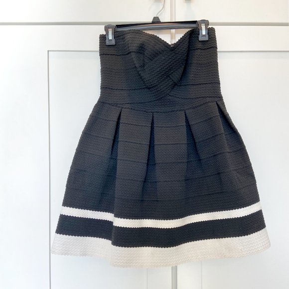 San Souci Strapless Minidress - Picture 2 of 7